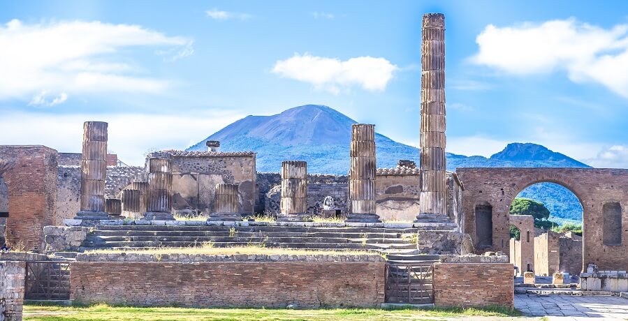 ruins of pompeii